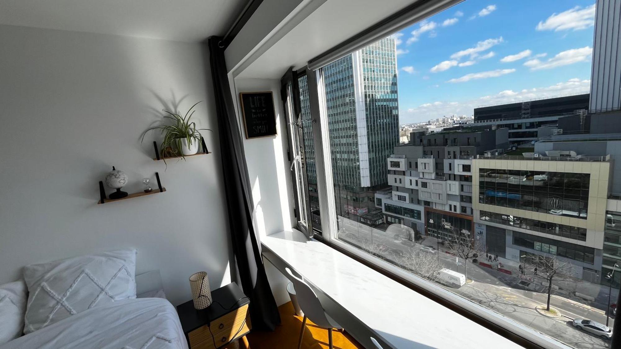 2 Private Bedrooms, Montparnasse Station Párizs Kültér fotó