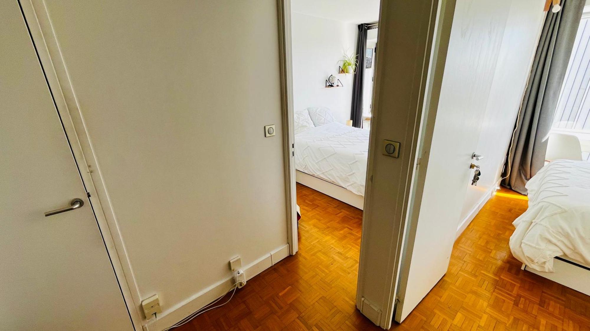 2 Private Bedrooms, Montparnasse Station Párizs Kültér fotó